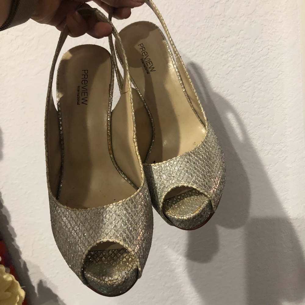 Silver heels - Picture 2 of 6